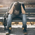Після народження дитини чоловіки теж можуть впасти в депресію: хто в групі ризику