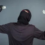 Крав у «багатих» на горілку: франківський «Робін Гуд» догрався до тюрми