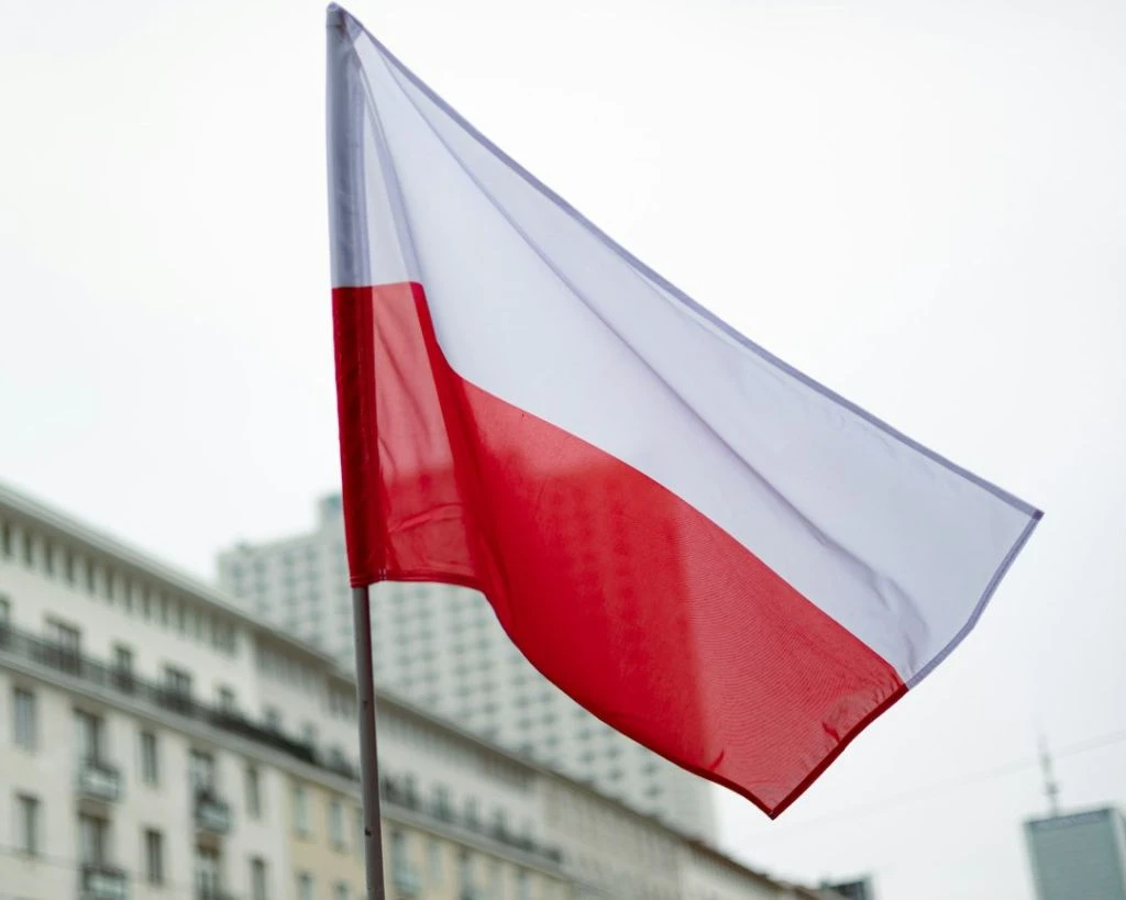 Робота за кордоном може обернутися пасткою: які вакансії мають насторожити ще до виїзду